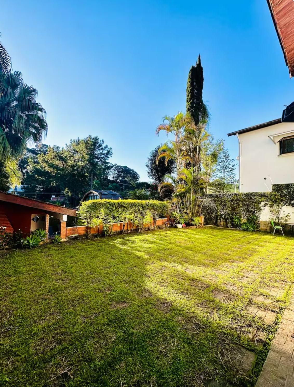 Lindo Em Casa De Alto Padrao Jd Marajoara Bed & Breakfast